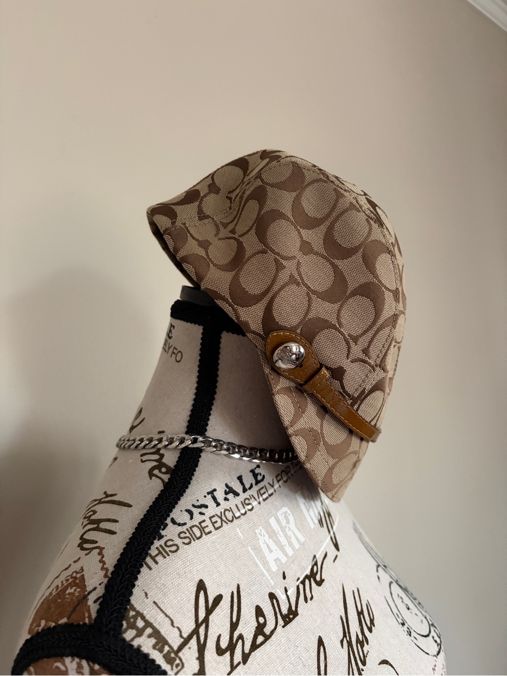 Y2K Vintage Coach Signature Karee Newsboy Cap Brown Monogram Patent Leather - Picture 5 of 8